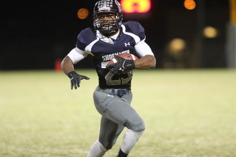 ShoemakerBeltonFootball115.JPG